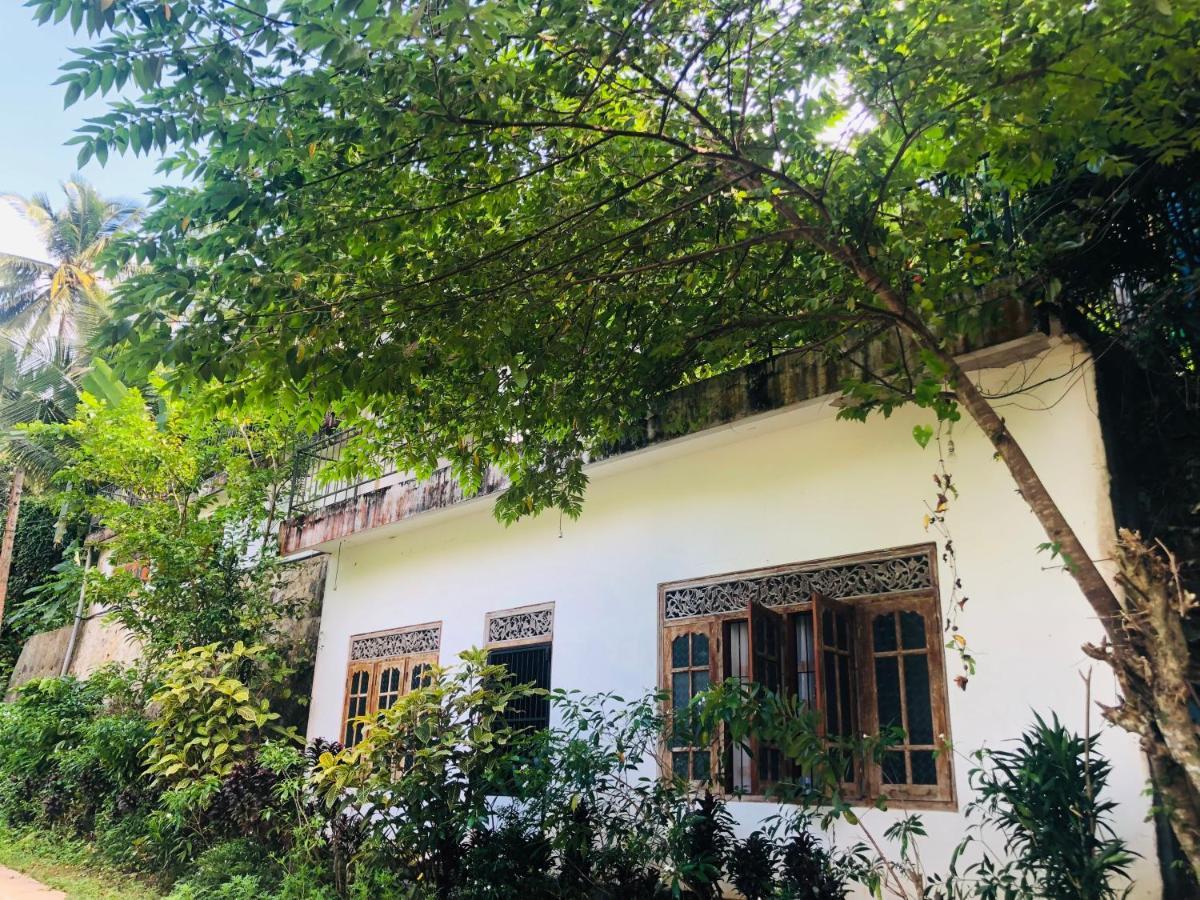 Thaaaru Villa ミリッサ エクステリア 写真