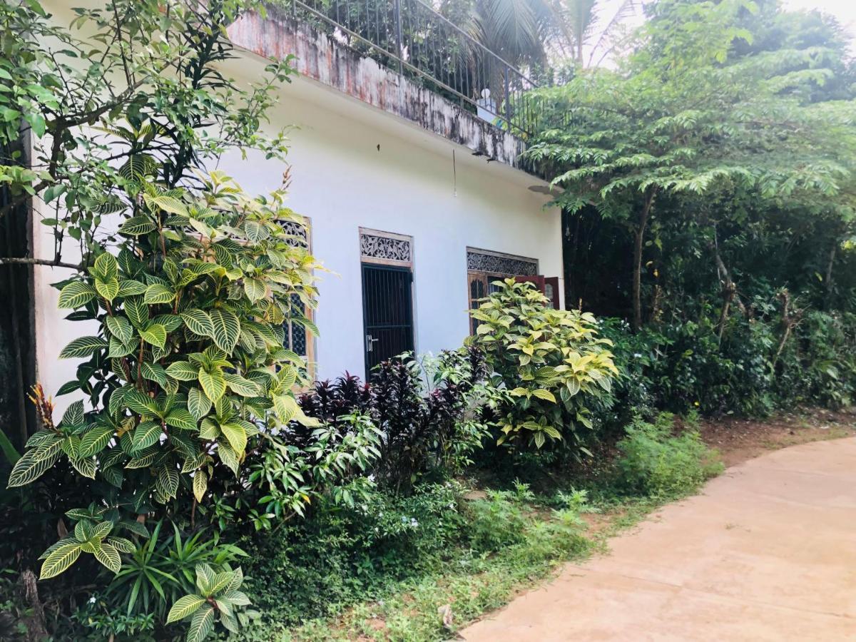 Thaaaru Villa ミリッサ エクステリア 写真